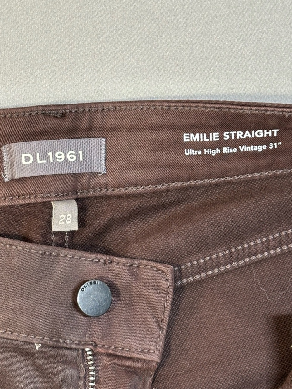 NWT DL1961 Emilie Straight Ultra High Rise Vintage 31" Ultimate Knit - Womens 28 - Picture 4 of 16